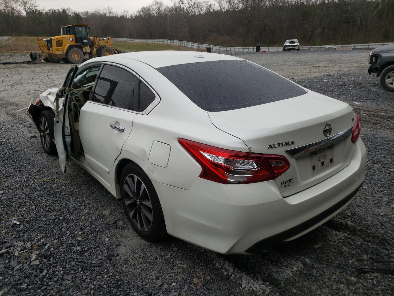 Photo 3 from auction – 2016 NISSAN ALTIMA 2.5 with VIN 1N4AL3AP5GC131609