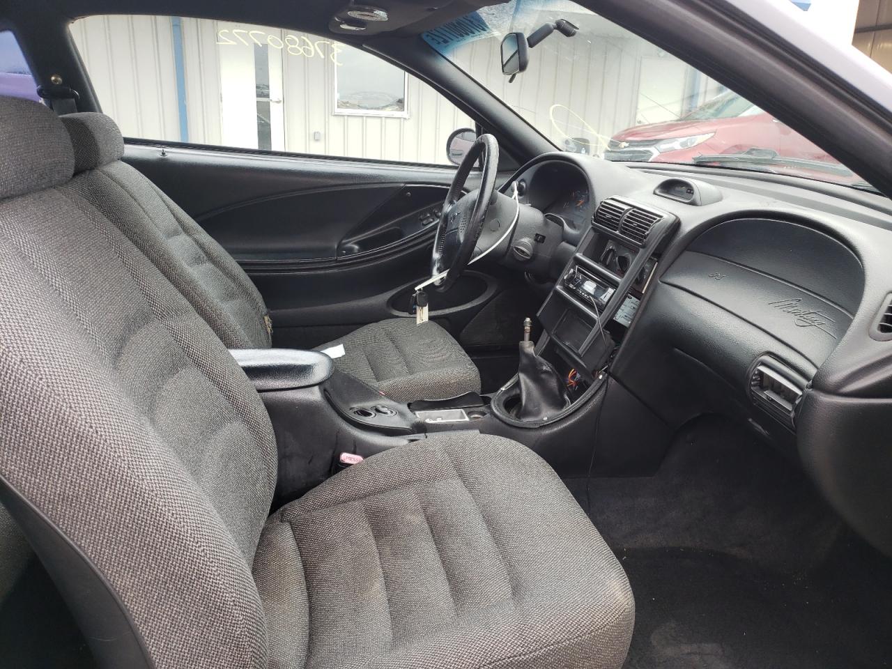 Photo 5 from auction – 1997 FORD MUSTANG with VIN 1FALP4049VF134325