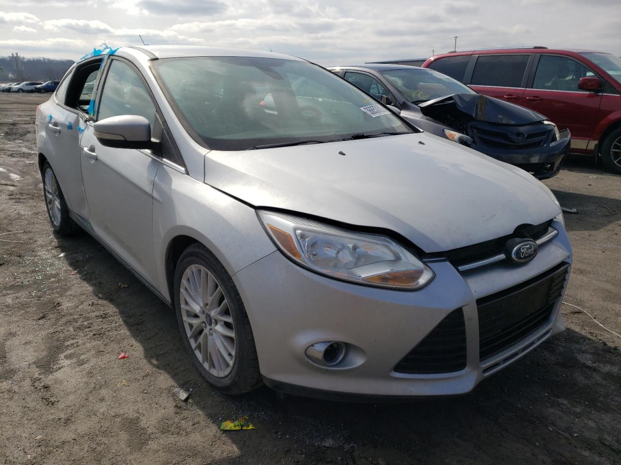FORD FOCUS SEL 2012 with VIN 1FAHP3H24CL425977 - Photo from auction