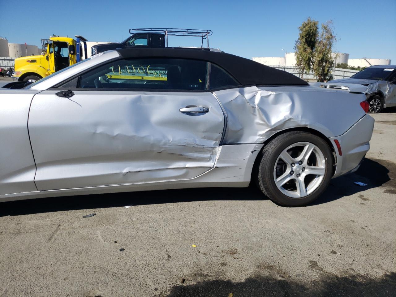 Photo 9 from auction – 2019 CHEVROLET CAMARO LS with VIN 1G1FB3DS5K0135309