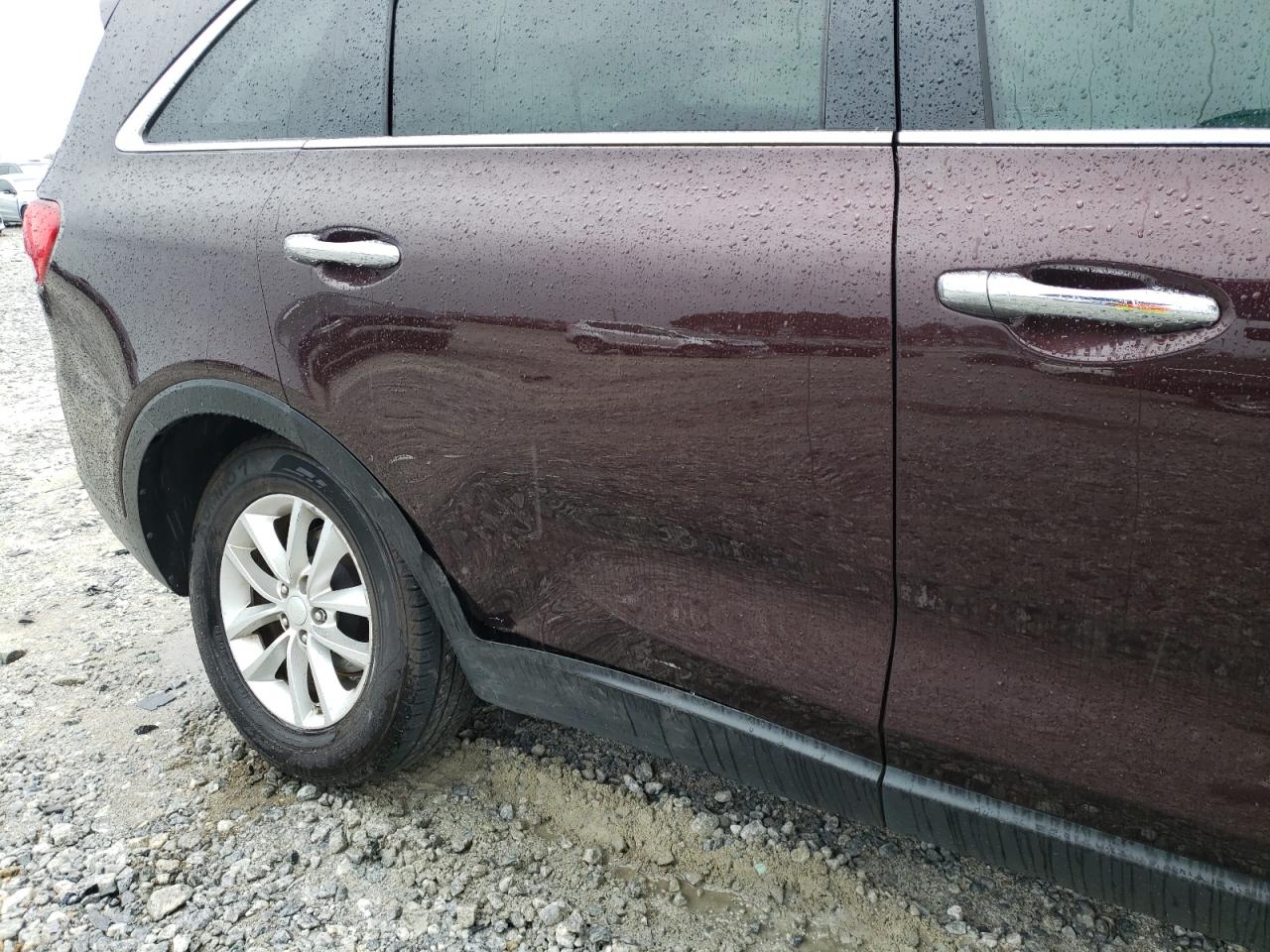 Photo 9 from auction – 2016 KIA SORENTO LX with VIN 5XYPG4A34GG008536