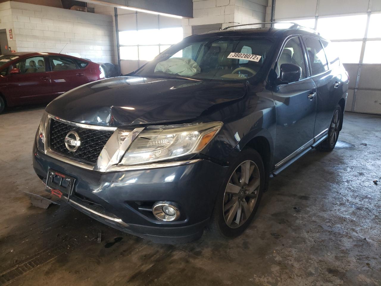 Photo 2 from auction – 2013 NISSAN PATHFINDER with VIN 5N1AR2MM5DC670954