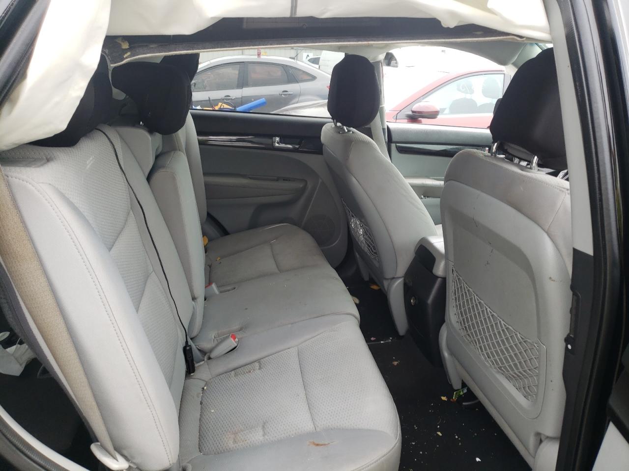 Photo 6 from auction – 2011 KIA SORENTO BA with VIN 5XYKT3A17BG057074