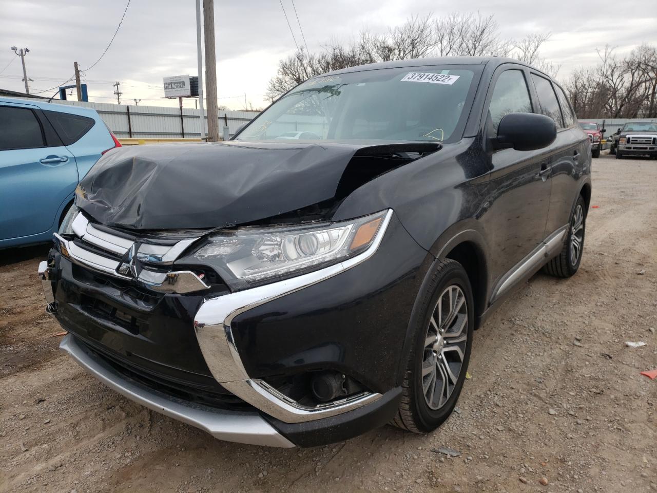 Photo 2 from auction – 2017 MITSUBISHI OUTLANDER with VIN JA4AD2A32HZ026940