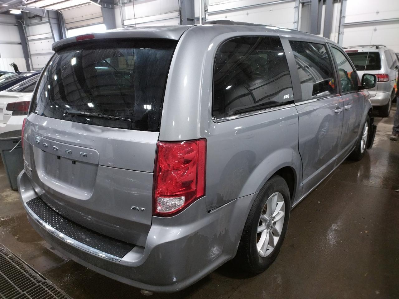 Photo 4 from auction – 2019 DODGE GRAND CARA with VIN 2C4RDGCG4KR695038