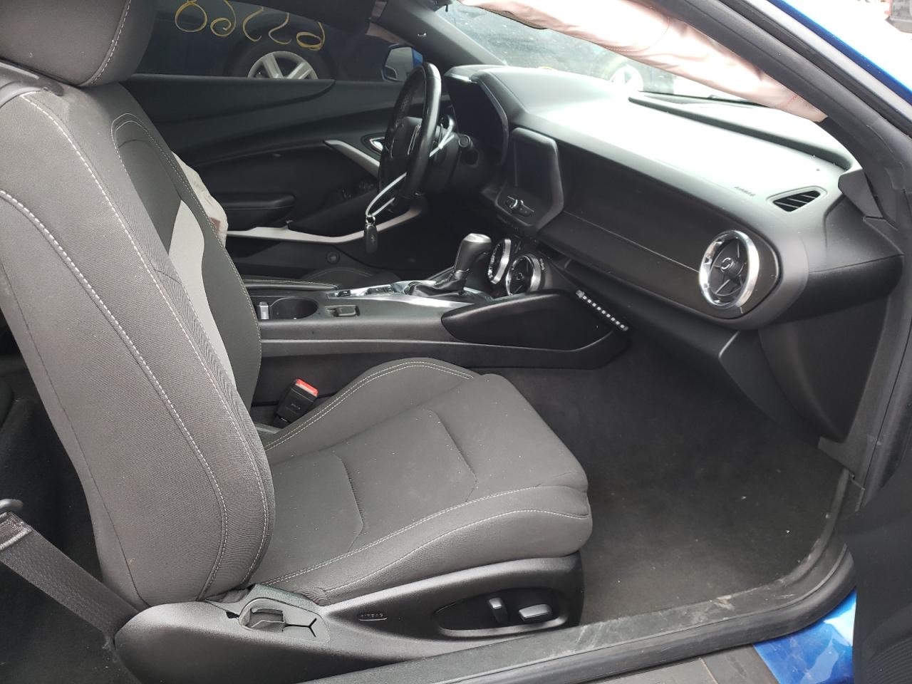 Photo 5 from auction – 2018 CHEVROLET CAMARO LT with VIN 1G1FB1RX2J0111847