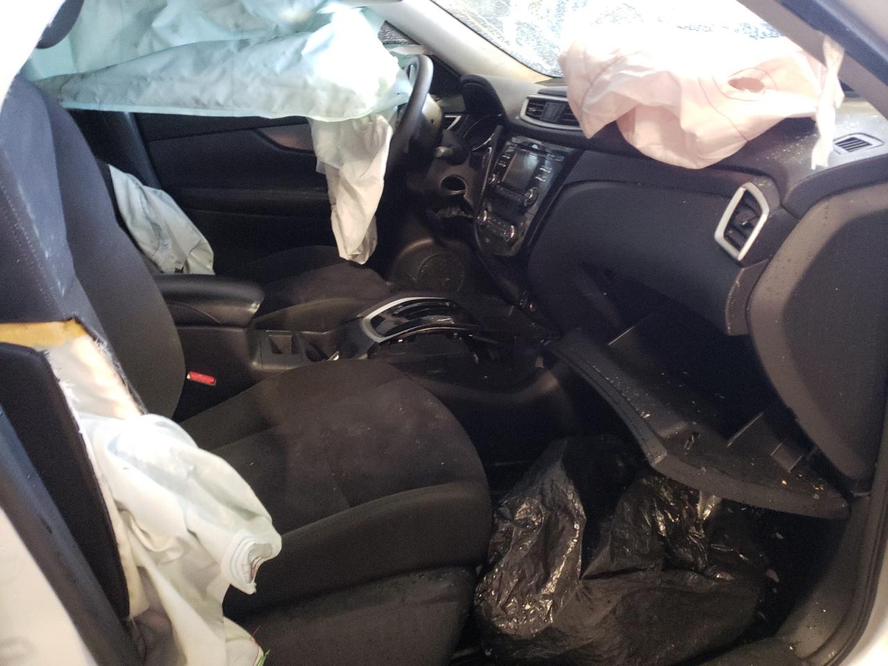 Photo 5 from auction – 2016 NISSAN ROGUE S with VIN KNMAT2MT5GP617651