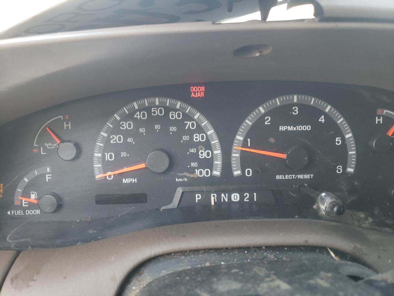 Photo 8 from auction – 1999 FORD F150 with VIN 1FTRX17L8XNB60570
