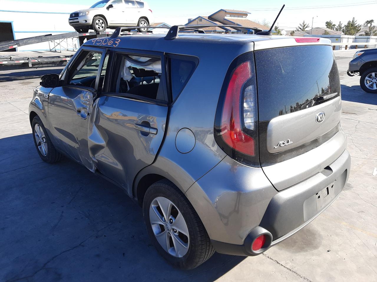 Photo 3 from auction – 2015 KIA SOUL with VIN KNDJN2A25F7191402