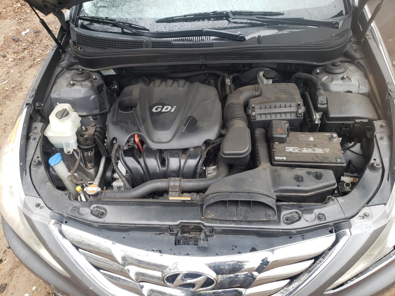 Photo 7 from auction – 2011 HYUNDAI SONATA SE with VIN 5NPEC4AC4BH248822