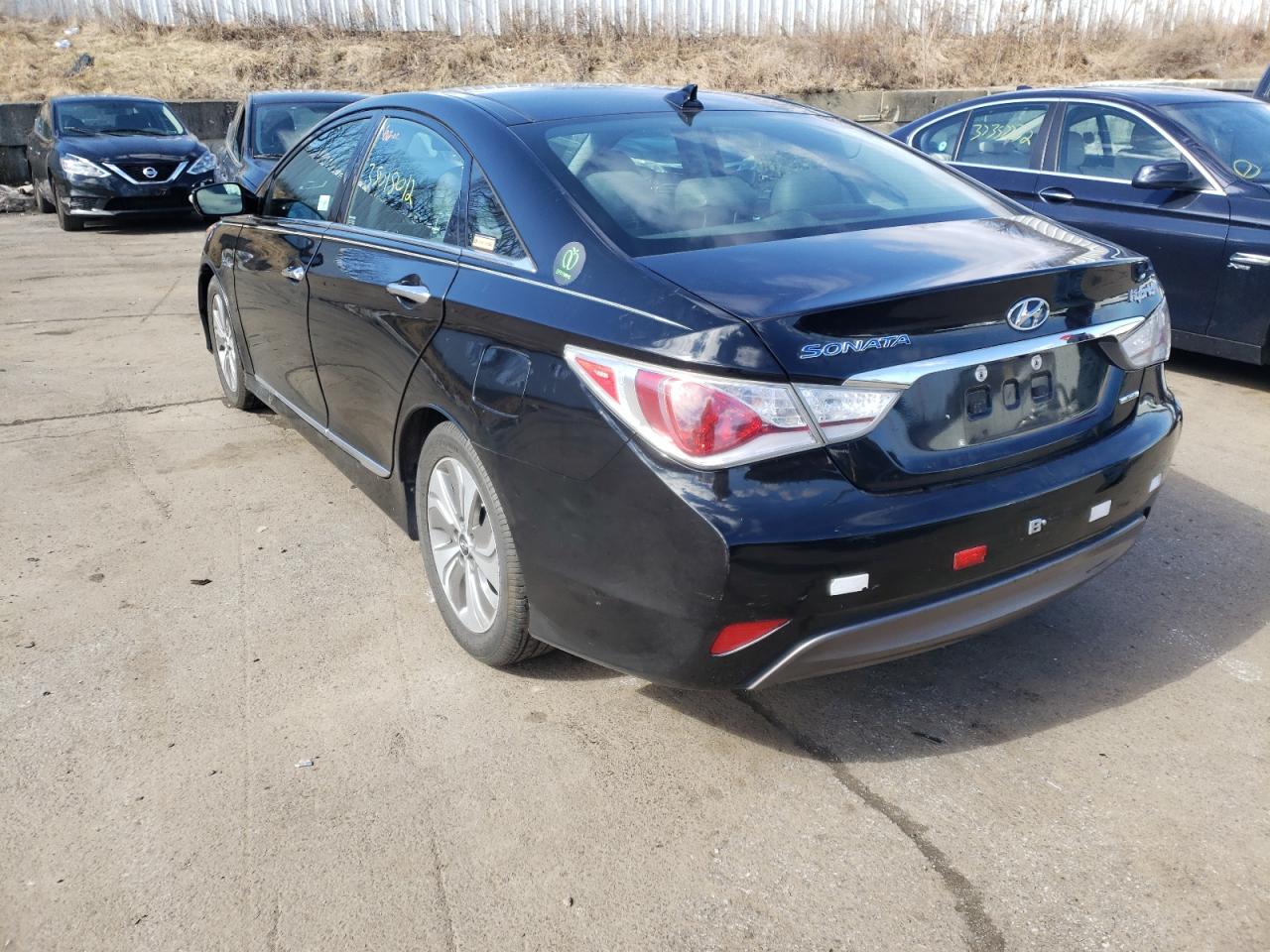Photo 3 from auction – 2015 HYUNDAI SONATA HYB with VIN KMHEC4A43FA128219
