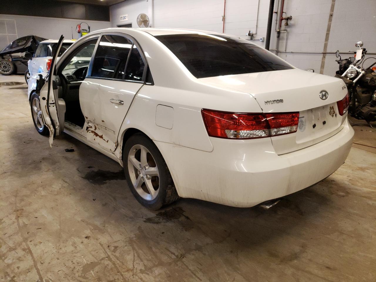 Photo 3 from auction – 2006 HYUNDAI SONATA GLS with VIN 5NPEU46F16H075136