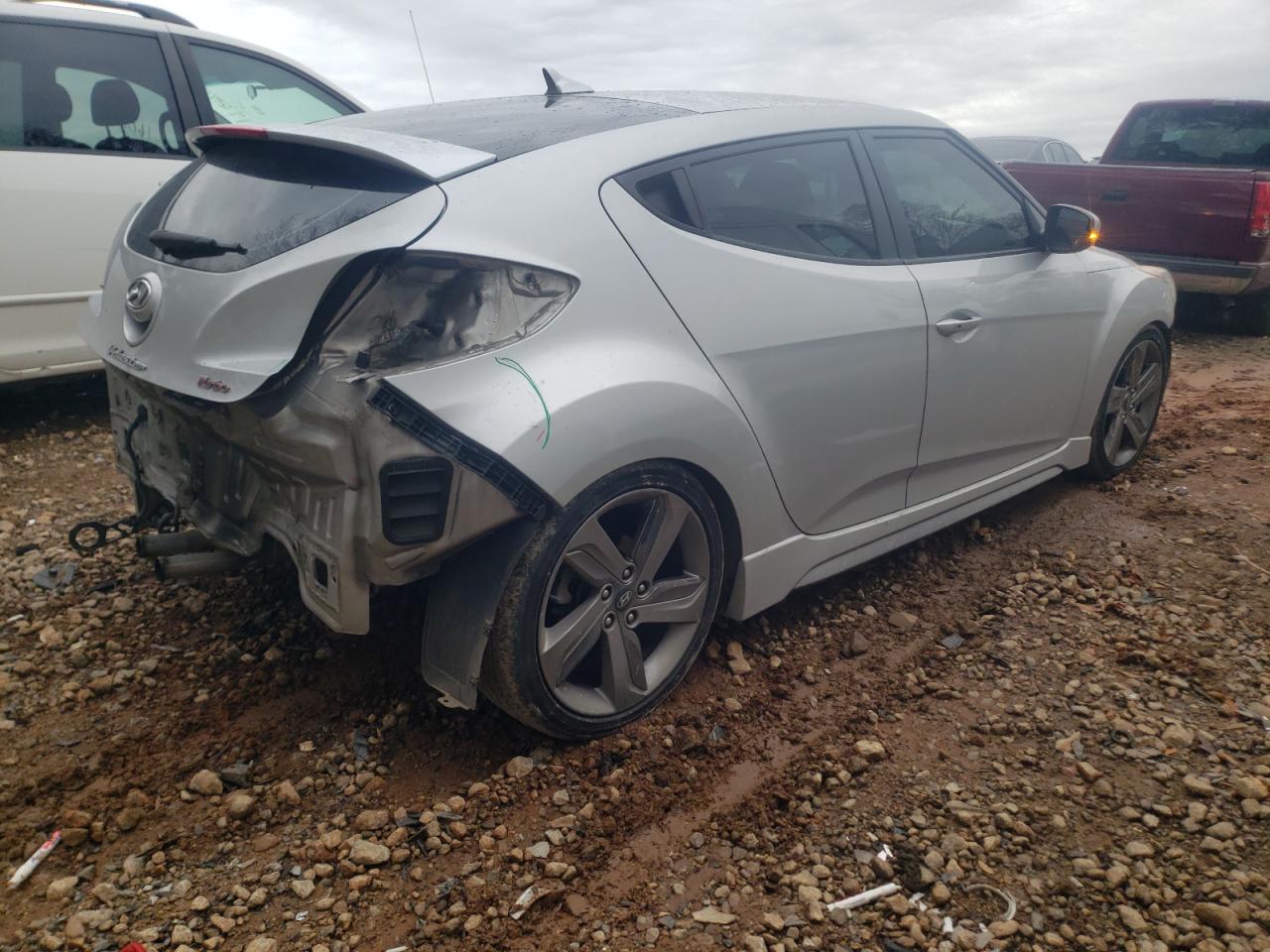 Photo 4 from auction – 2013 HYUNDAI VELOSTER T with VIN KMHTC6AE0DU156941