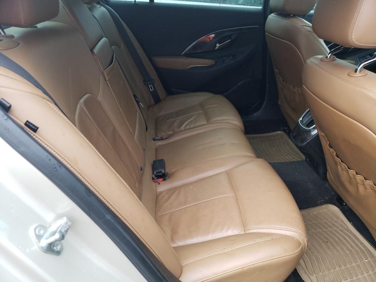 Photo 6 from auction – 2015 BUICK LACROSSE with VIN 1G4GB5G34FF167565