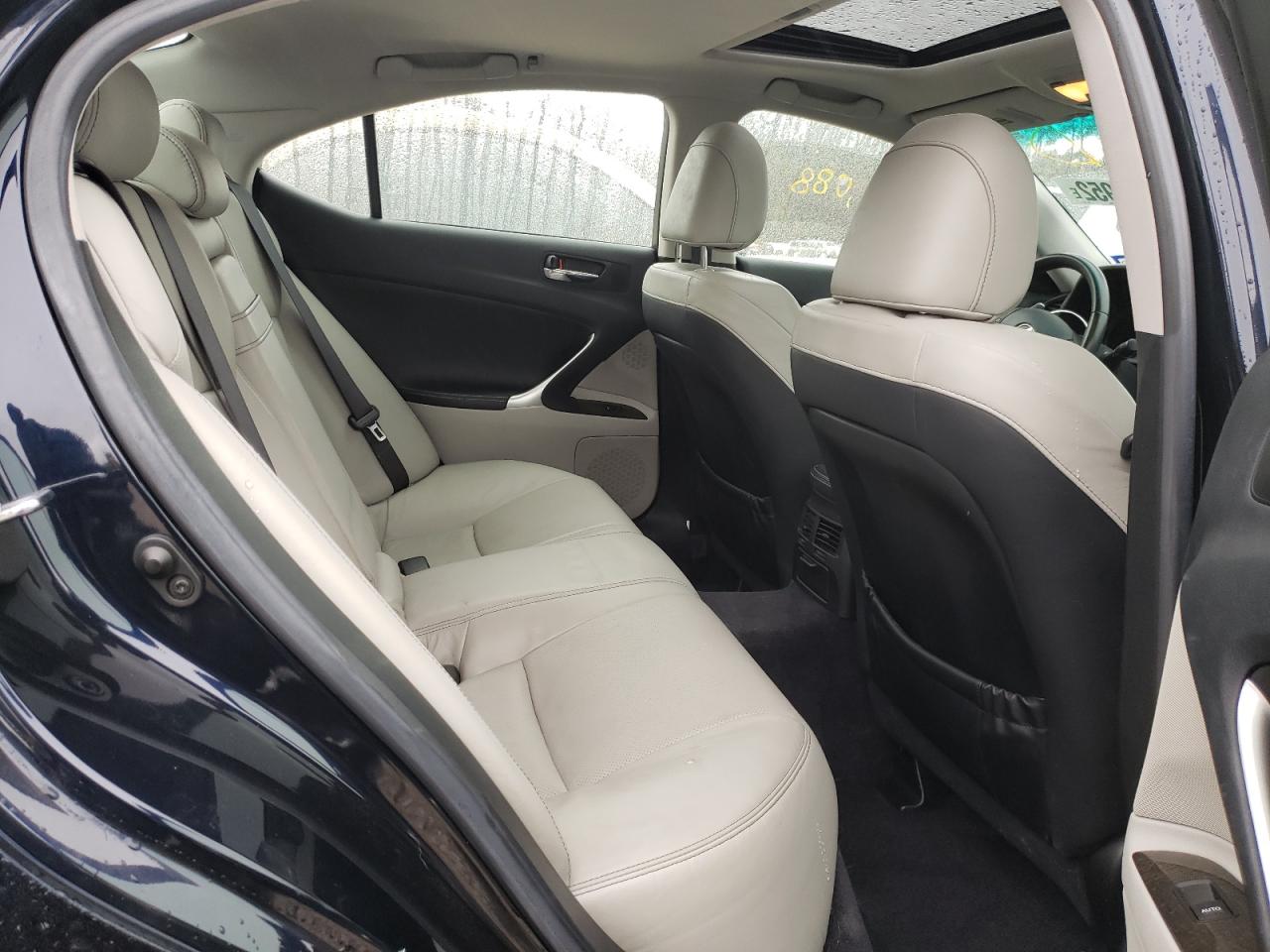 Photo 6 from auction – 2009 LEXUS IS 250 with VIN JTHBK262795107102