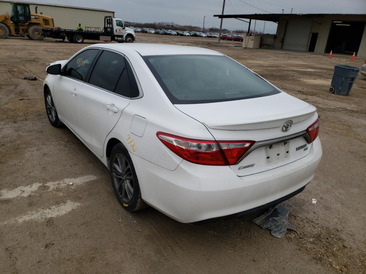 Photo 3 from auction – 2015 TOYOTA CAMRY LE with VIN 4T1BF1FK9FU004227