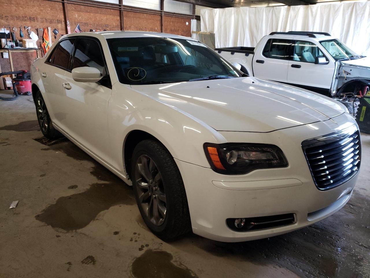 CHRYSLER 300 S 2014 with VIN 2C3CCAGG7EH232857 - Photo from auction
