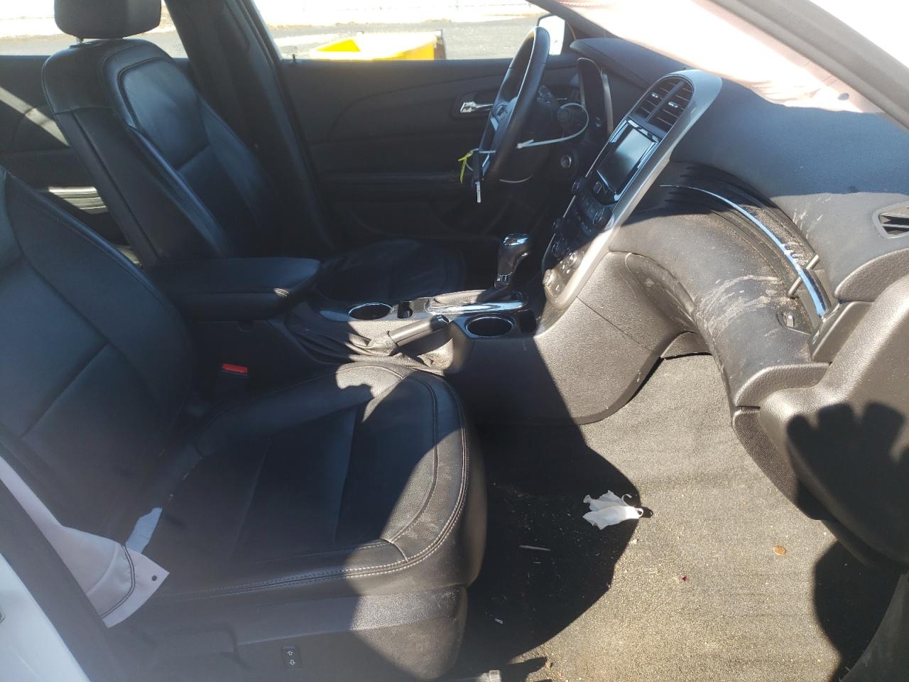 Photo 5 from auction – 2015 CHEVROLET MALIBU 2LT with VIN 1G11D5SL6FF355055