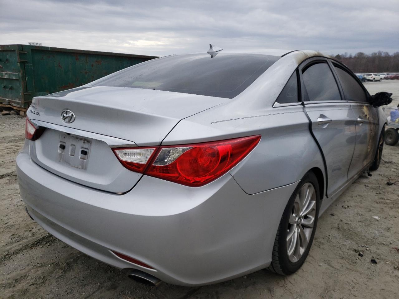 Photo 4 from auction – 2013 HYUNDAI SONATA SE with VIN 5NPEC4AC8DH738294