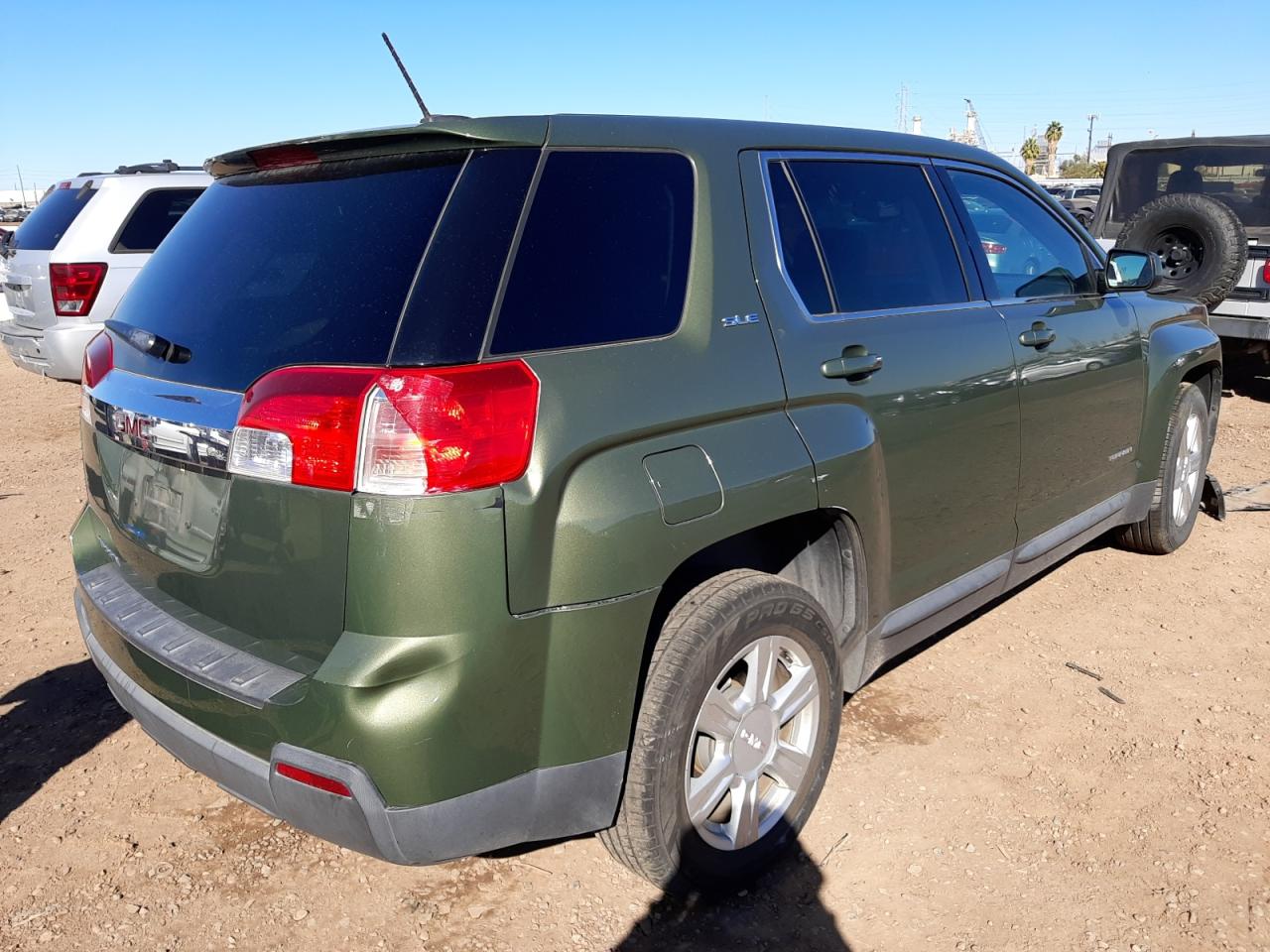 Photo 4 from auction – 2015 GMC TERRAIN SL with VIN 2GKALMEK0F6140888