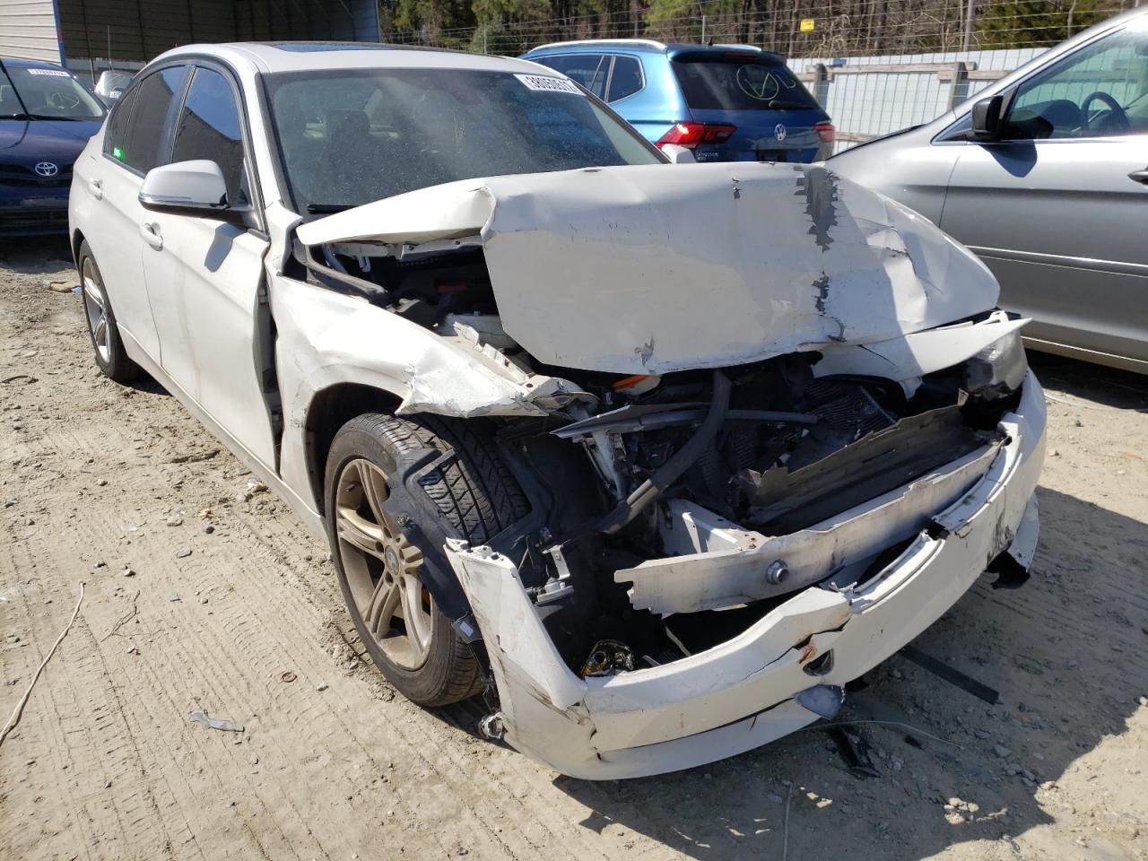 BMW 328 XI 2013 with VIN WBA3B3C56DF538752 - Photo from auction