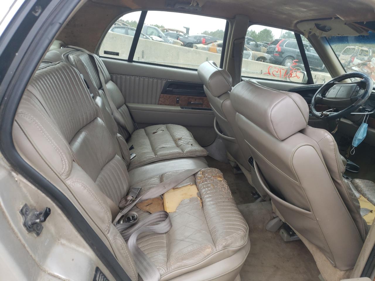 Photo 6 from auction – 1996 BUICK PARK AVENU with VIN 1G4CW52KXTH604647