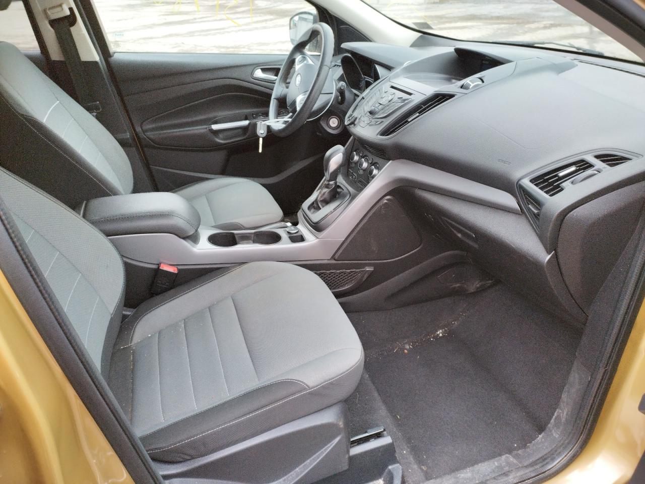 Photo 5 from auction – 2015 FORD ESCAPE SE with VIN 1FMCU9GX9FUA21760