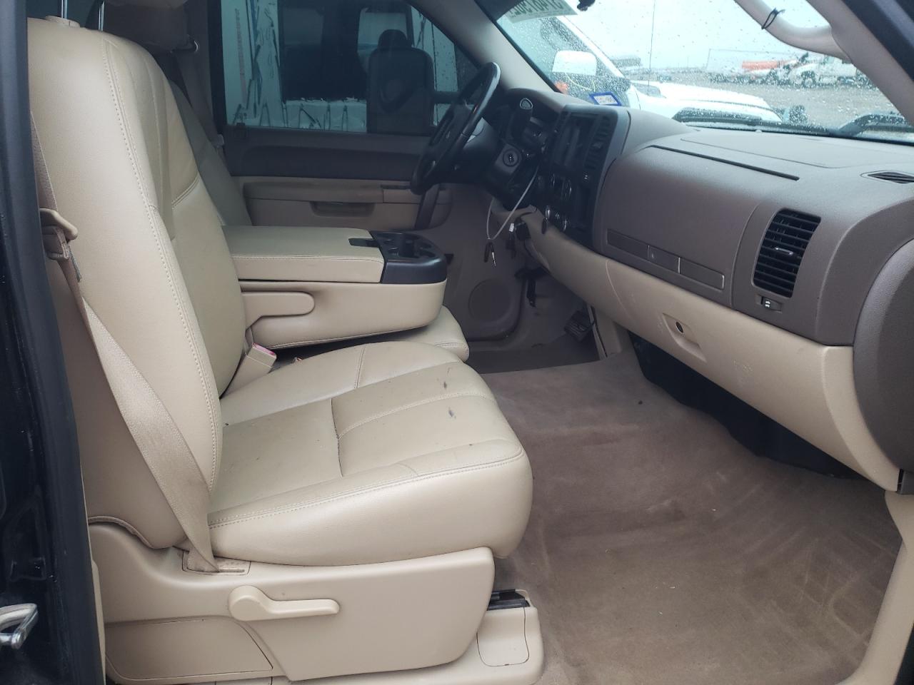 Photo 5 from auction – 2013 CHEVROLET SILVERADO with VIN 1GC4K0C89DF201816