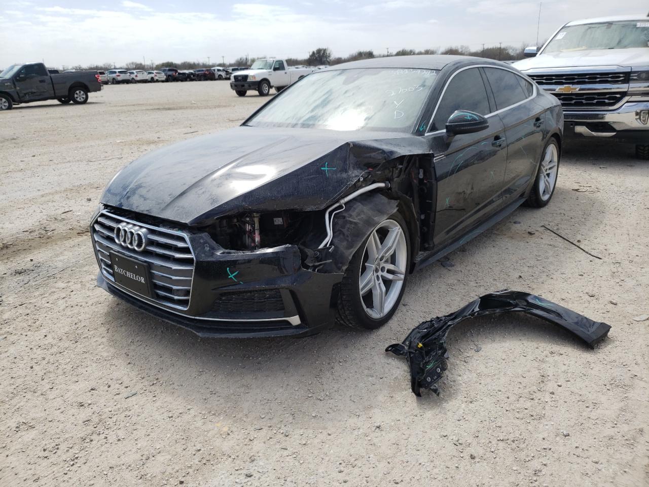 Photo 2 from auction – 2019 AUDI A5 PREMIUM with VIN WAUENCF55KA024414