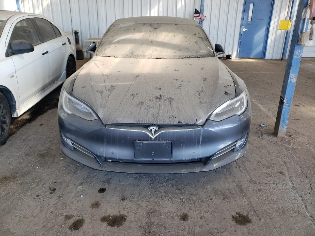 Photo 9 from auction – 2016 TESLA MODEL S with VIN 5YJSA1E24GF139520