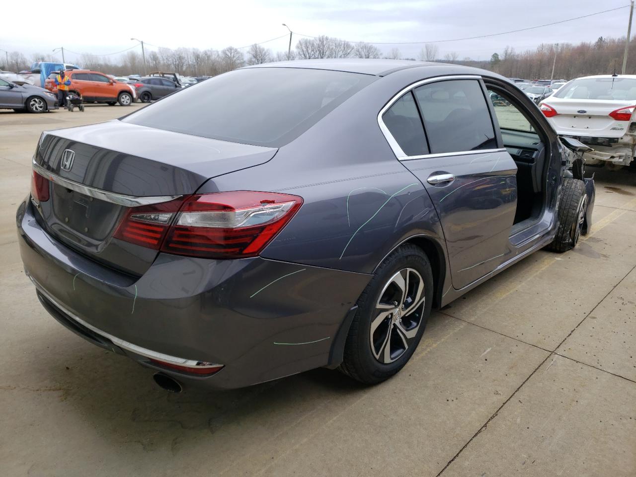 Photo 4 from auction – 2016 HONDA ACCORD LX with VIN 1HGCR2F39GA017546