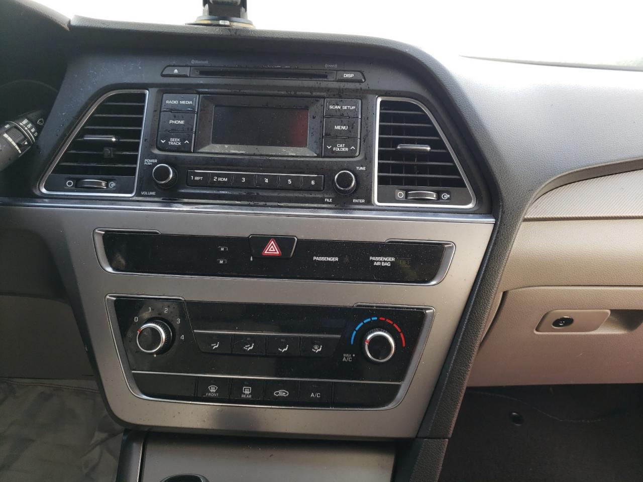 Photo 9 from auction – 2015 HYUNDAI SONATA SE with VIN 5NPE24AF3FH169886