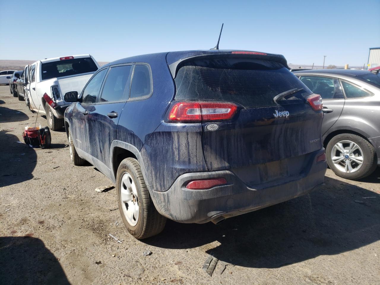 Photo 3 from auction – 2015 JEEP CHEROKEE S with VIN 1C4PJLAB7FW539198