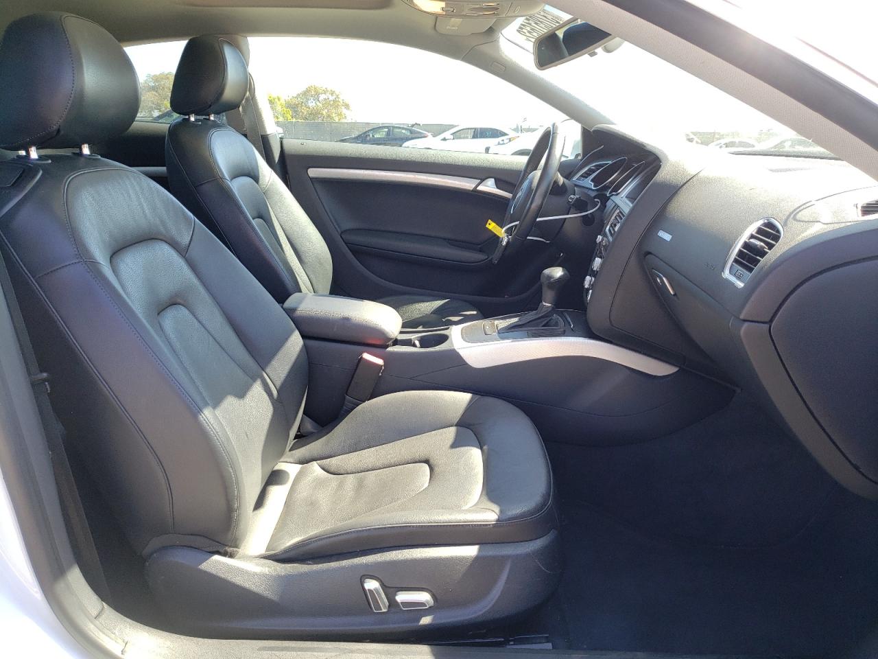 Photo 5 from auction – 2013 AUDI A5 PREMIUM with VIN WAUCFAFR8DA037026
