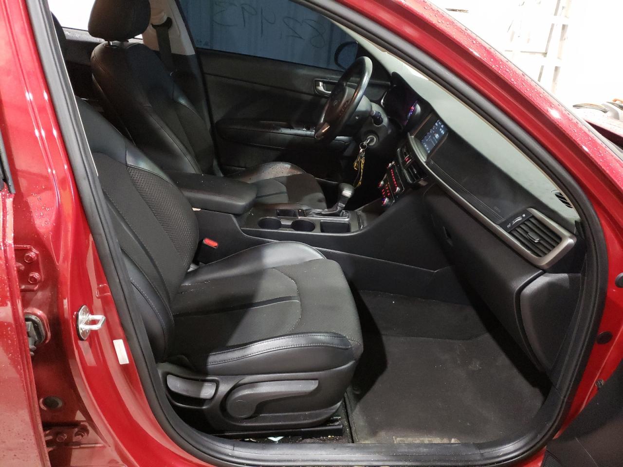 Photo 5 from auction – 2016 KIA OPTIMA LX with VIN 5XXGT4L3XJG232897