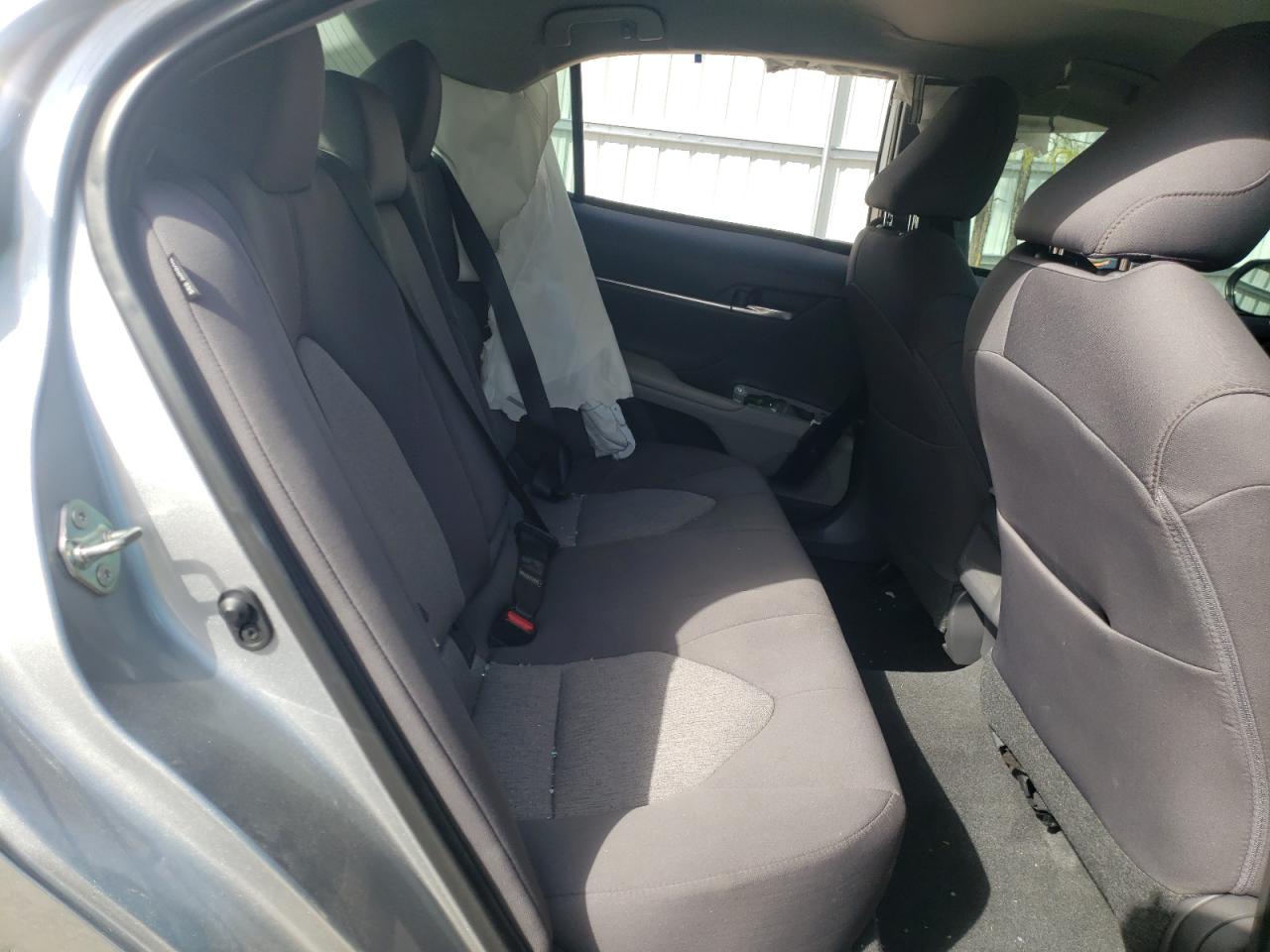 Photo 6 from auction – 2020 TOYOTA CAMRY LE with VIN 4T1C11AK2LU896150