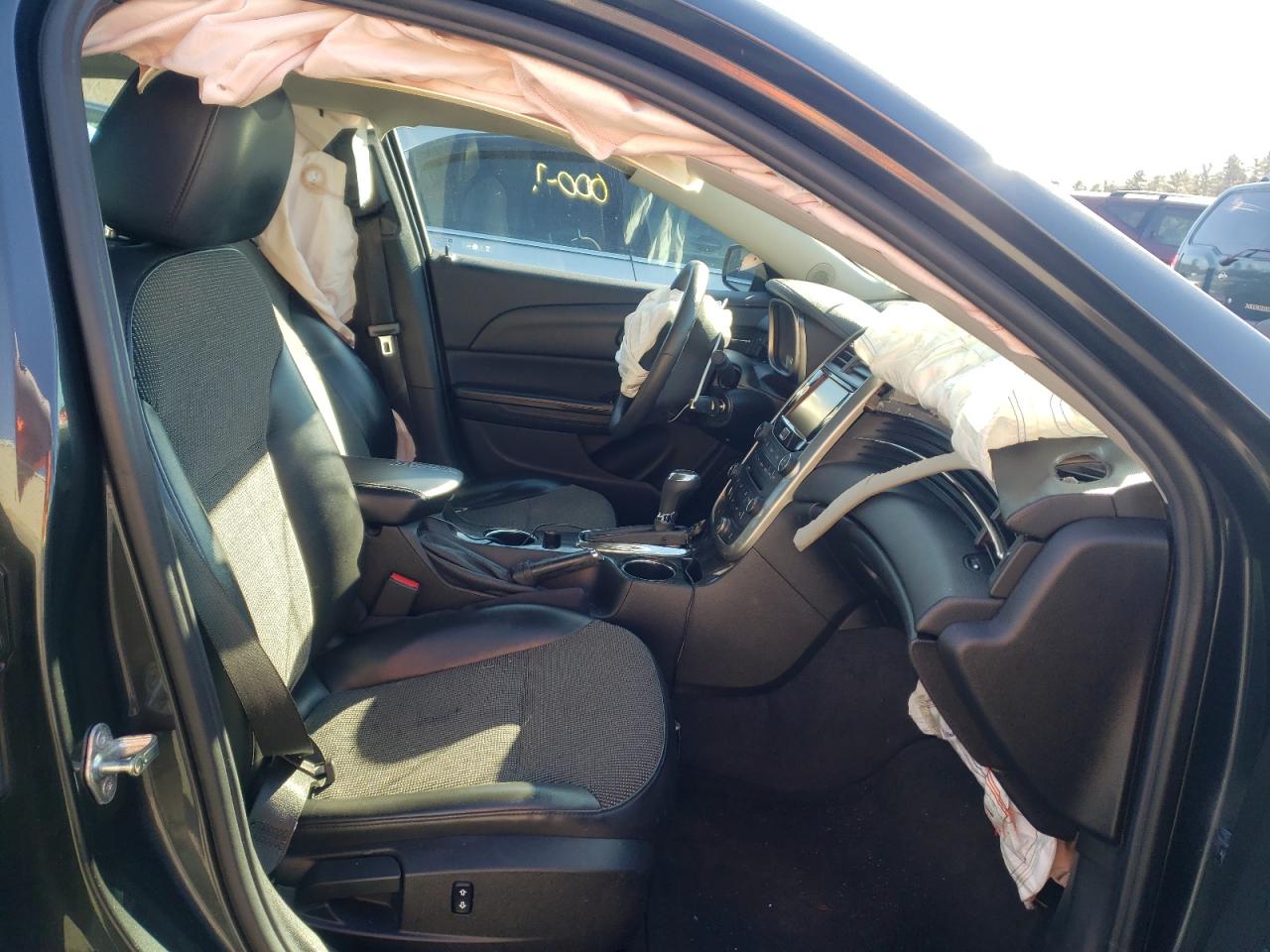 Photo 5 from auction – 2016 CHEVROLET MALIBU LIM with VIN 1G11C5SA9GU118543