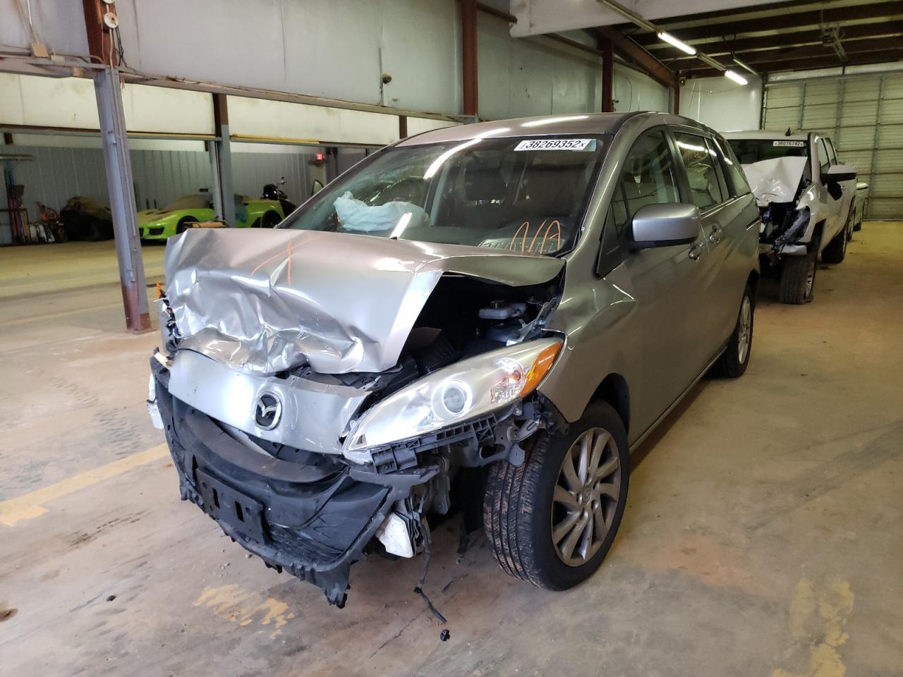 Photo 2 from auction – 2012 MAZDA 5 with VIN JM1CW2BL7C0144096