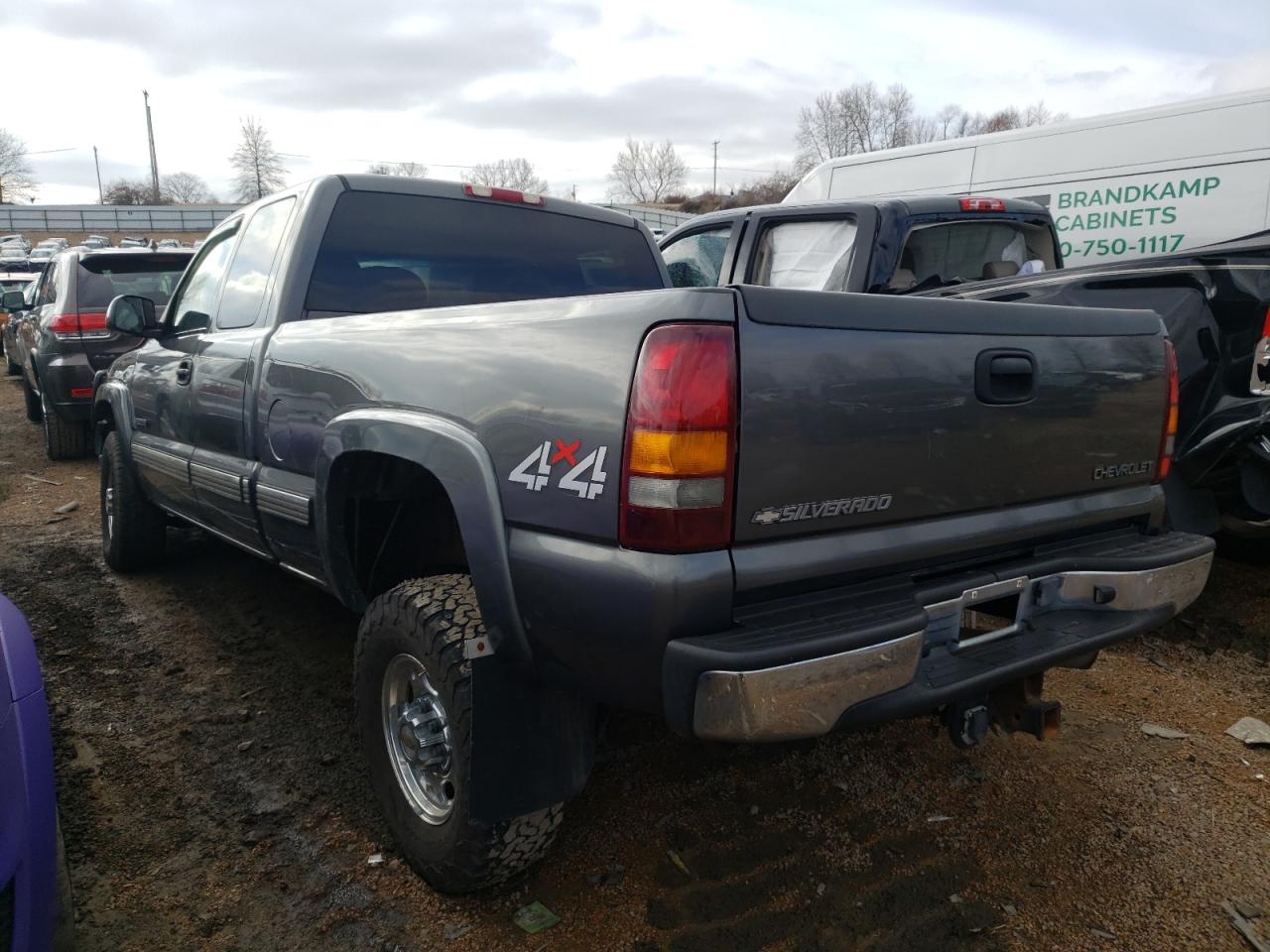 Photo 3 from auction – 2002 CHEVROLET SILVERADO with VIN 1GCHK29U22Z251082