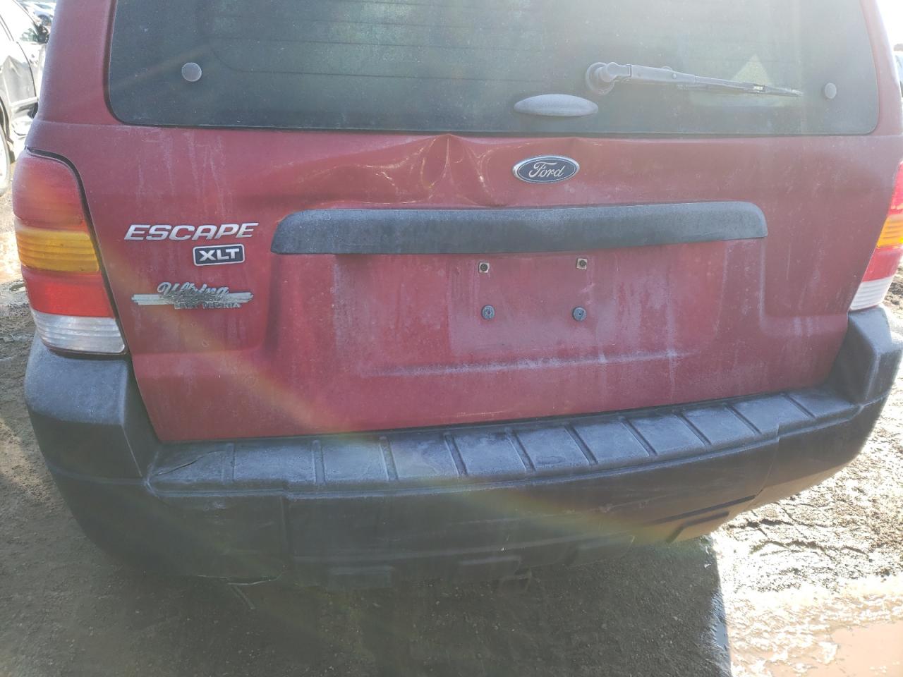 Photo 9 from auction – 2005 FORD ESCAPE XLT with VIN 1FMYU031X5KA28018