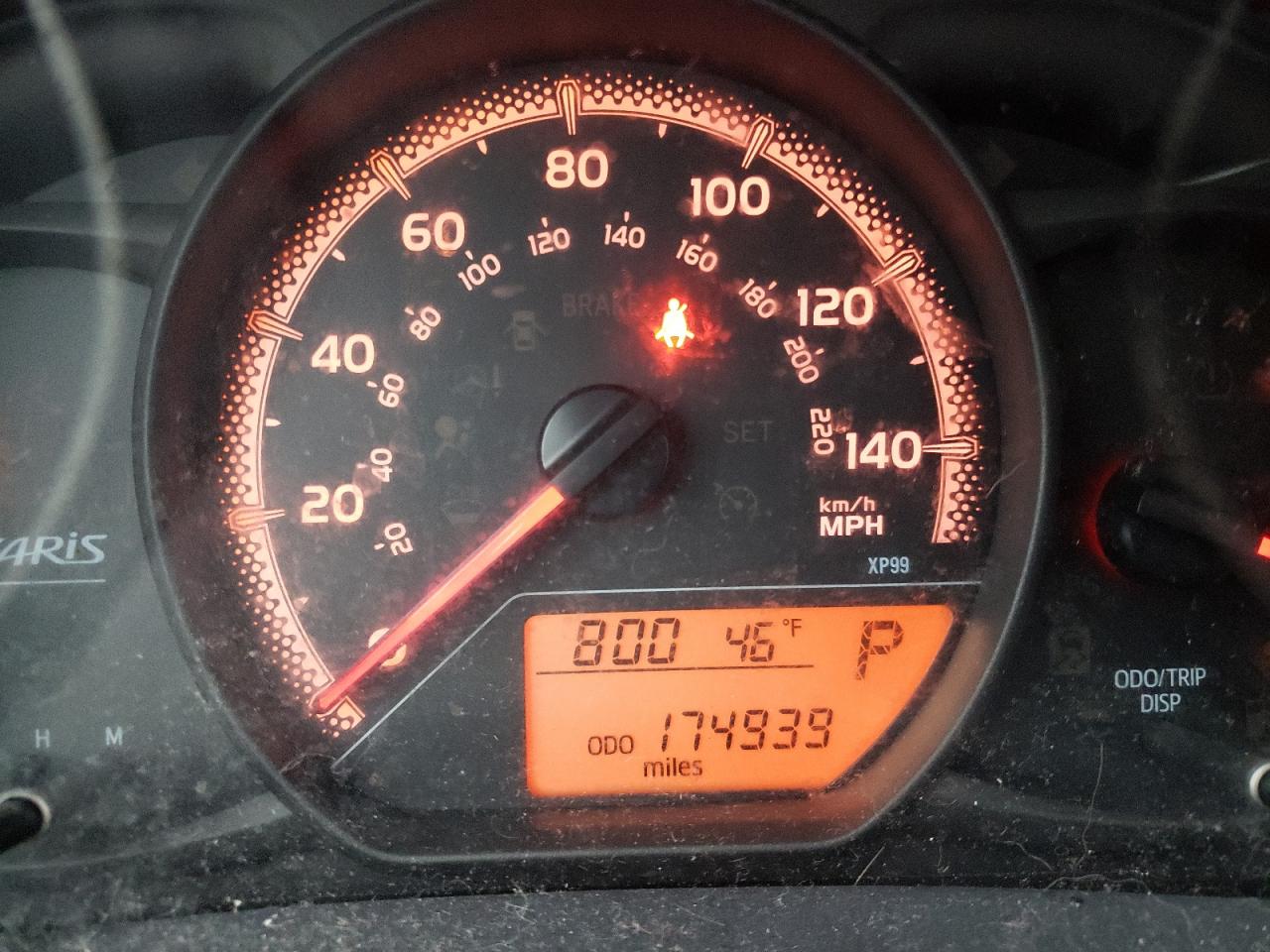 Photo 8 from auction – 2015 TOYOTA YARIS with VIN VNKJTUD38FA024063