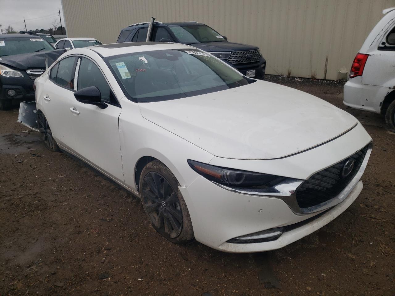 MAZDA 3 PREMIUM 2021 with VIN JM1BPBEY8M1311108 - Photo from auction
