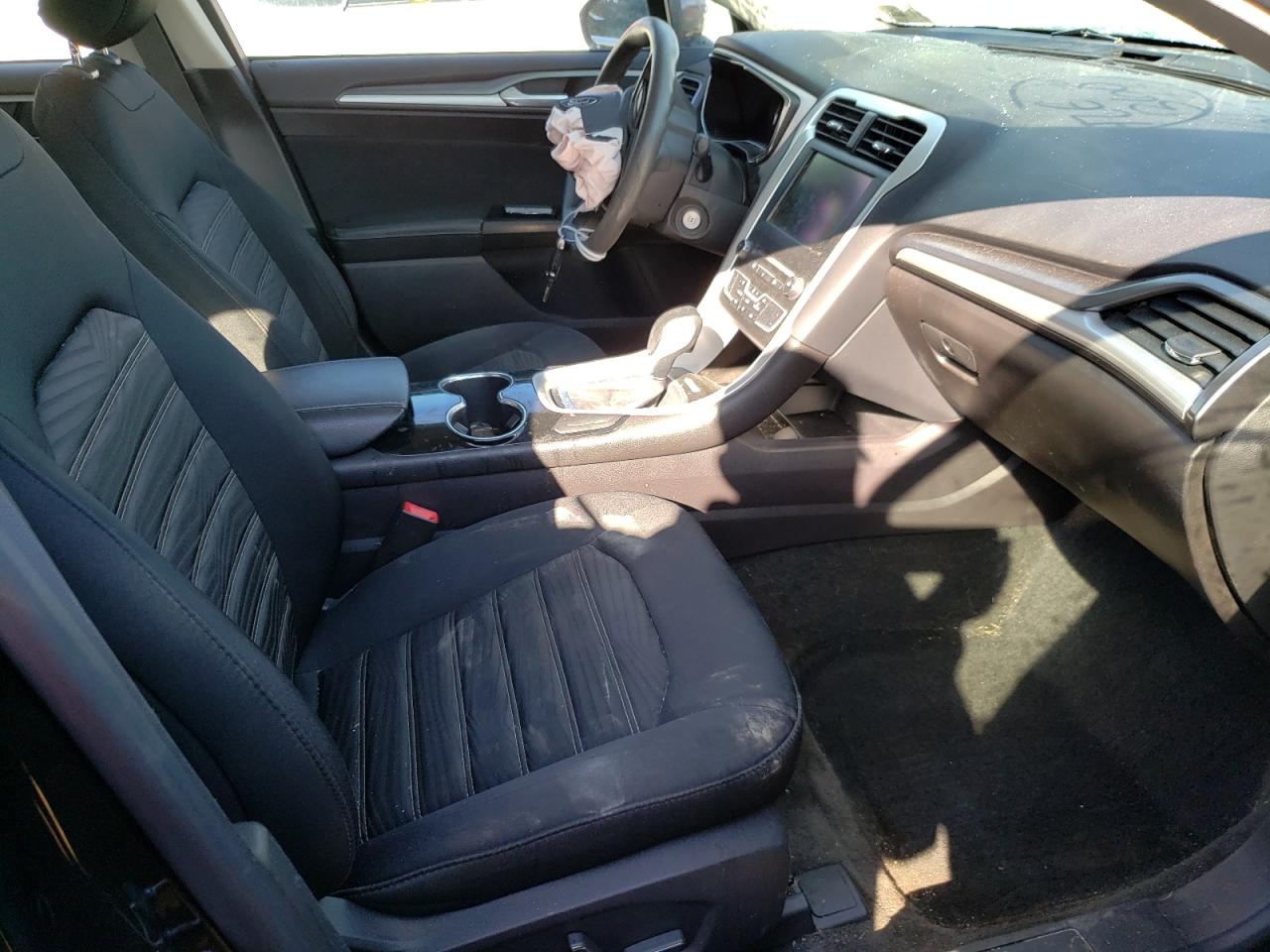 Photo 5 from auction – 2016 FORD FUSION SE with VIN 1FA6P0HDXG5113065