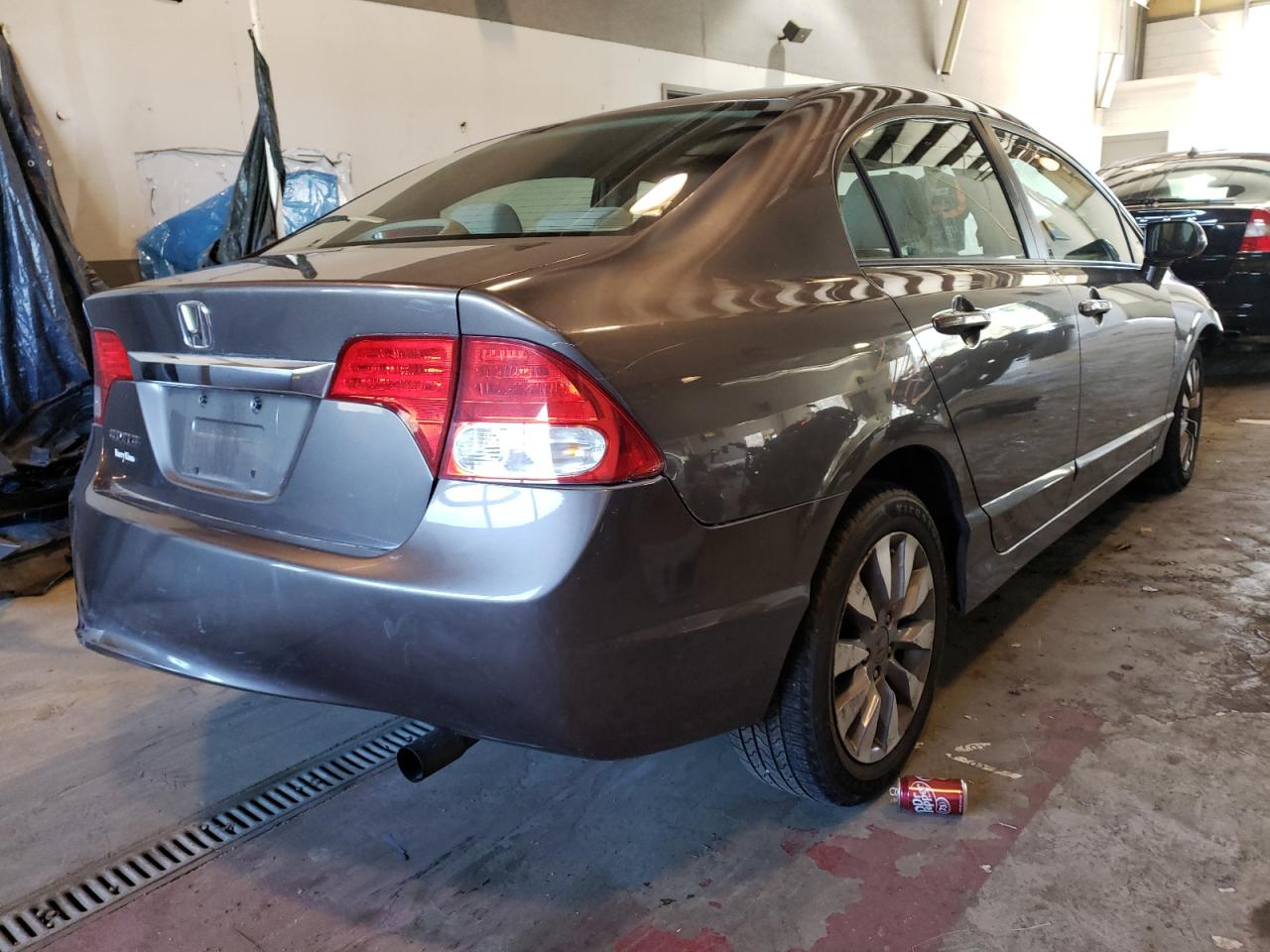 Photo 4 from auction – 2010 HONDA CIVIC EX with VIN 19XFA1F88AE040197