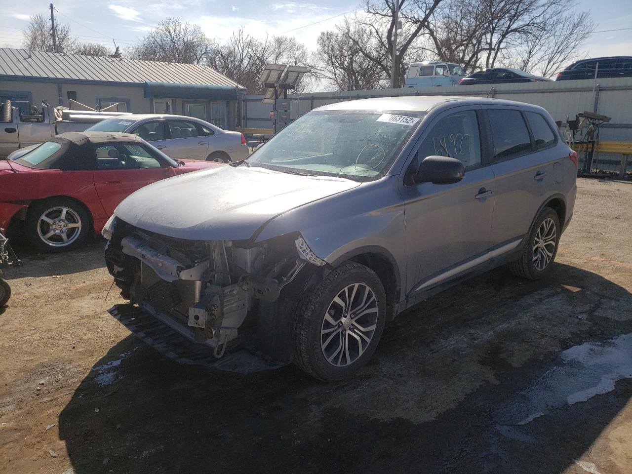 Photo 2 from auction – 2016 MITSUBISHI OUTLANDER with VIN JA4AD2A33GZ040005