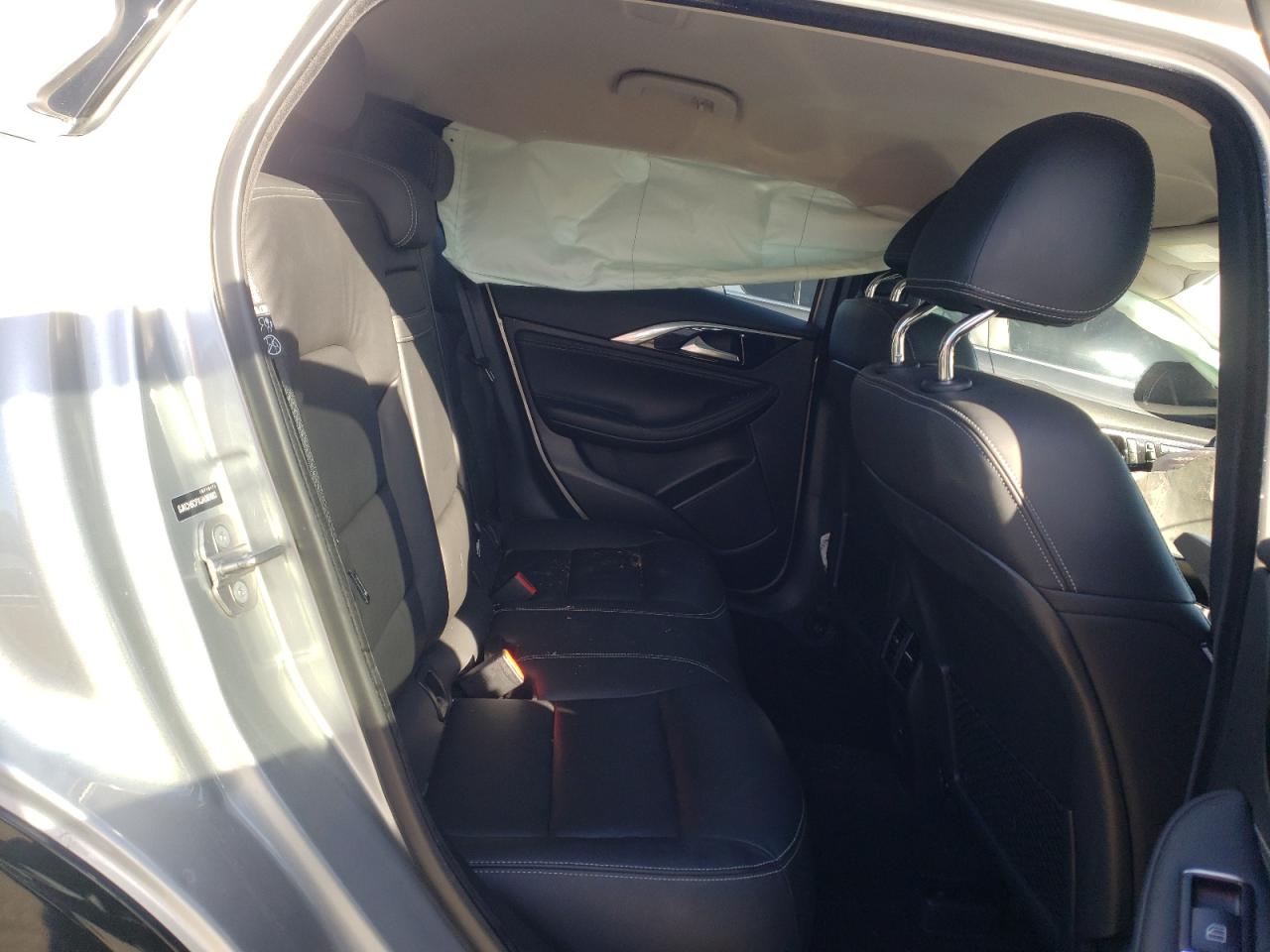 Photo 6 from auction – 2018 INFINITI QX30 BASE with VIN SJKCH5CPXJA060663