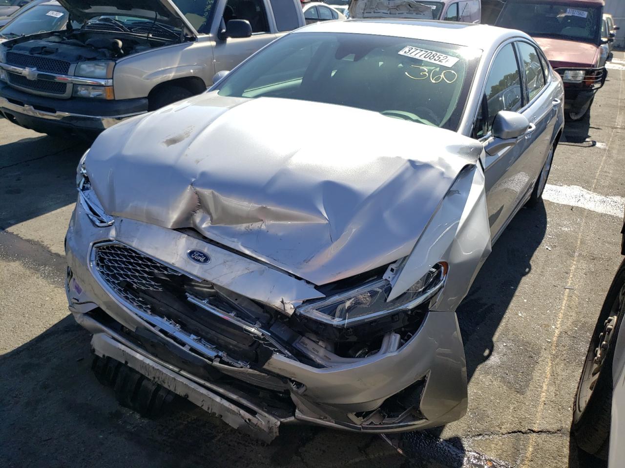 Photo 2 from auction – 2019 FORD FUSION TIT with VIN 3FA6P0SU6KR190286