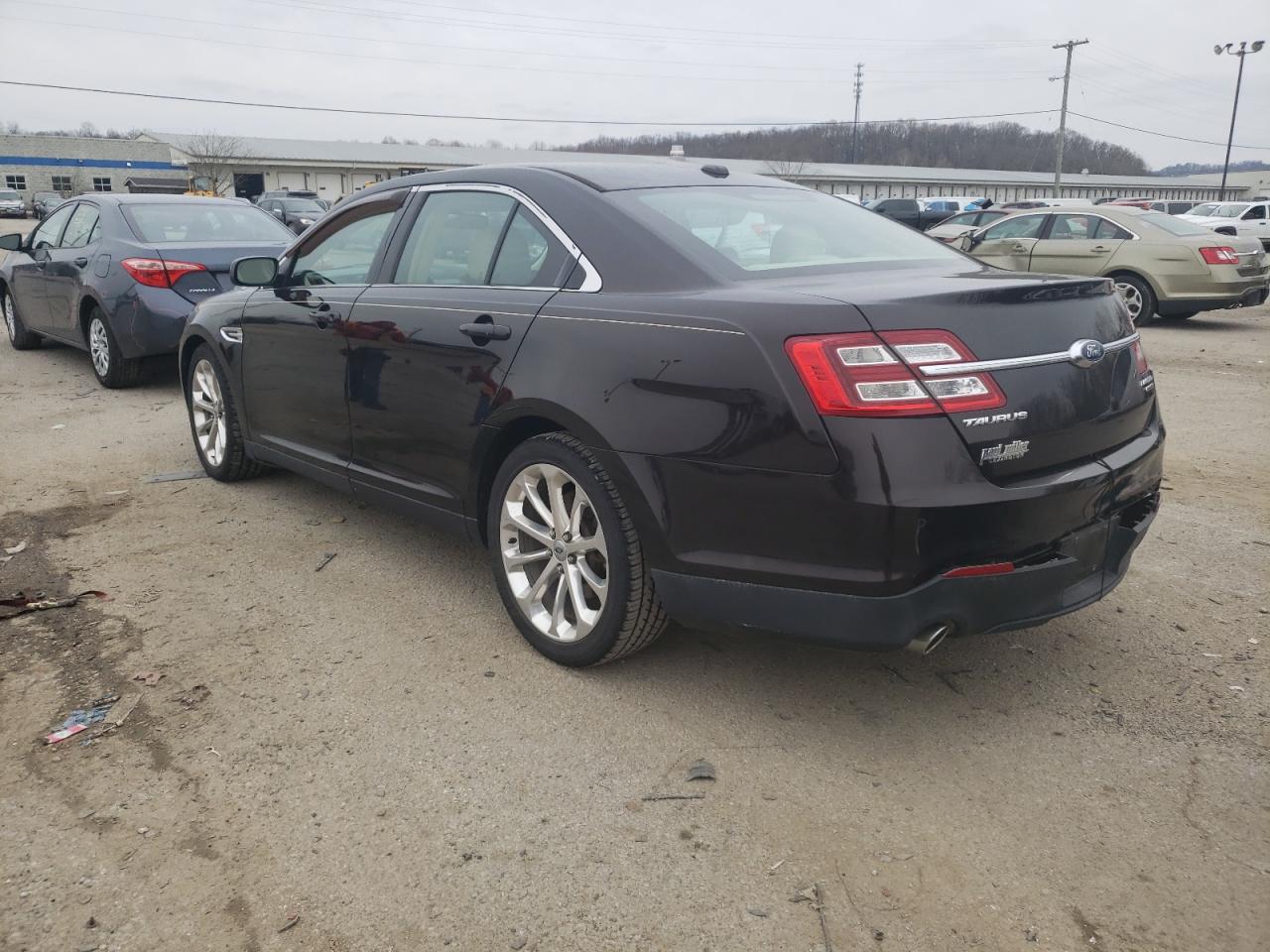 Photo 3 from auction – 2013 FORD TAURUS LIM with VIN 1FAHP2F82DG192516