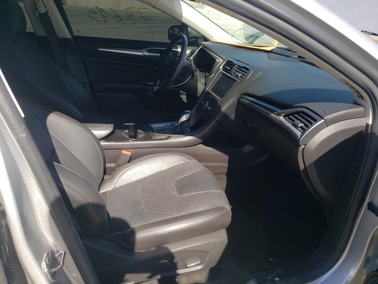 Photo 5 from auction – 2016 FORD FUSION TIT with VIN 3FA6P0K99GR250581