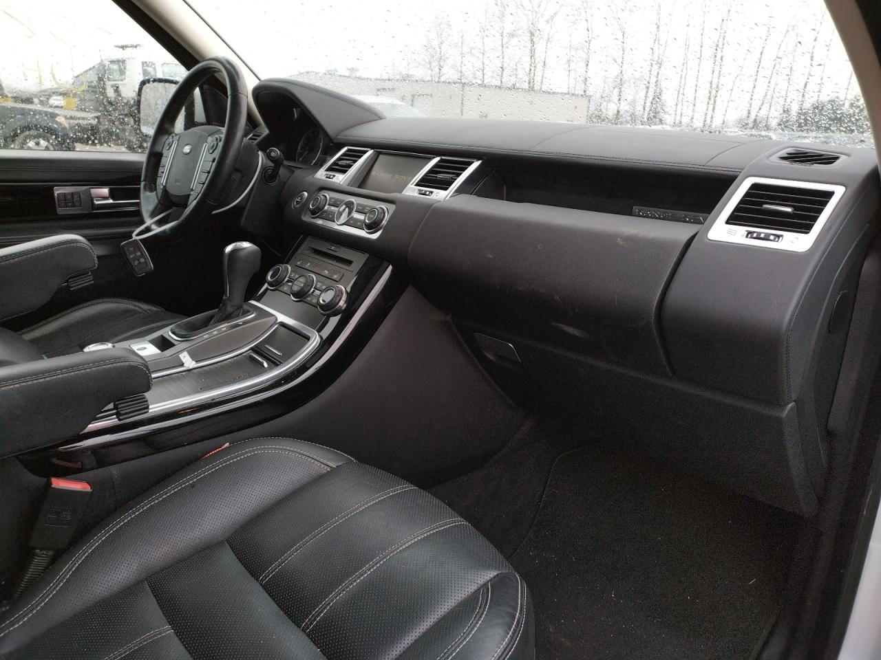 Photo 9 from auction – 2011 LAND ROVER RANGE ROVE with VIN SALSK2D43BA707000